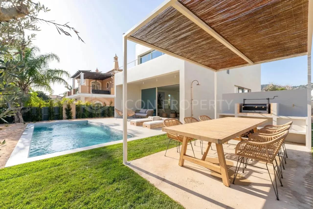 Villa contemporaine de 3 chambres avec vue sur la mer à Santa Barbara
