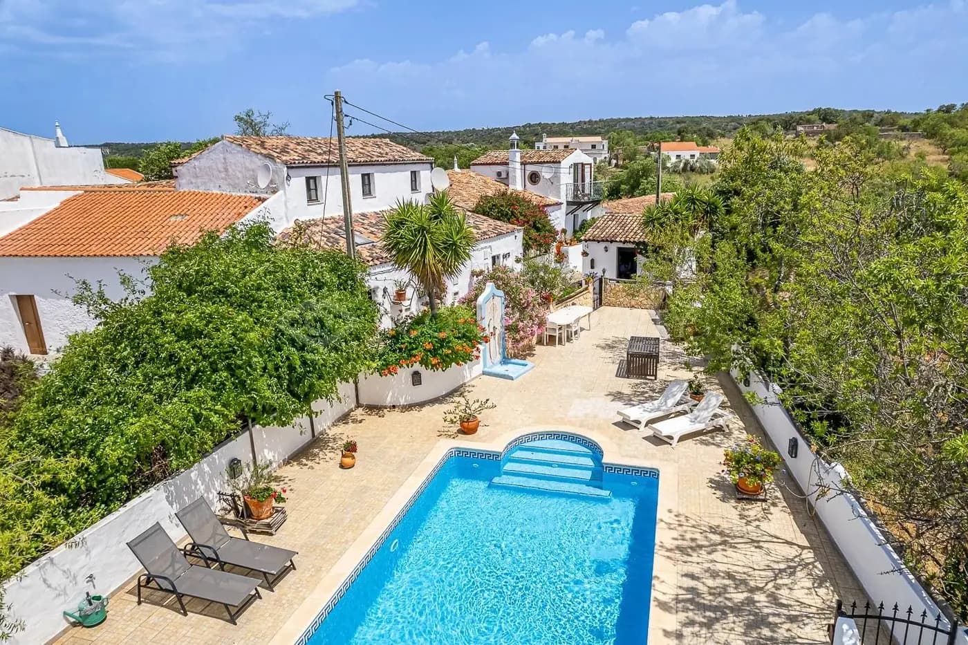 Traditional Quinta with 3 Separate Cottages and Elevated Country Views in Alte, Loulé