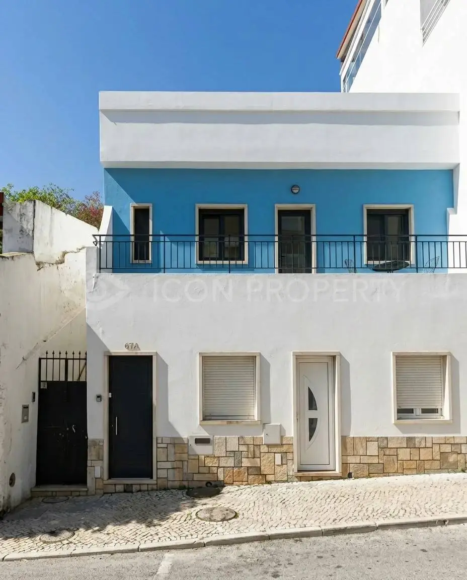 Apartamento Penthouse T3 com Grande Terraço no Telhado no Centro da 'Cidade Velha' de Albufeira