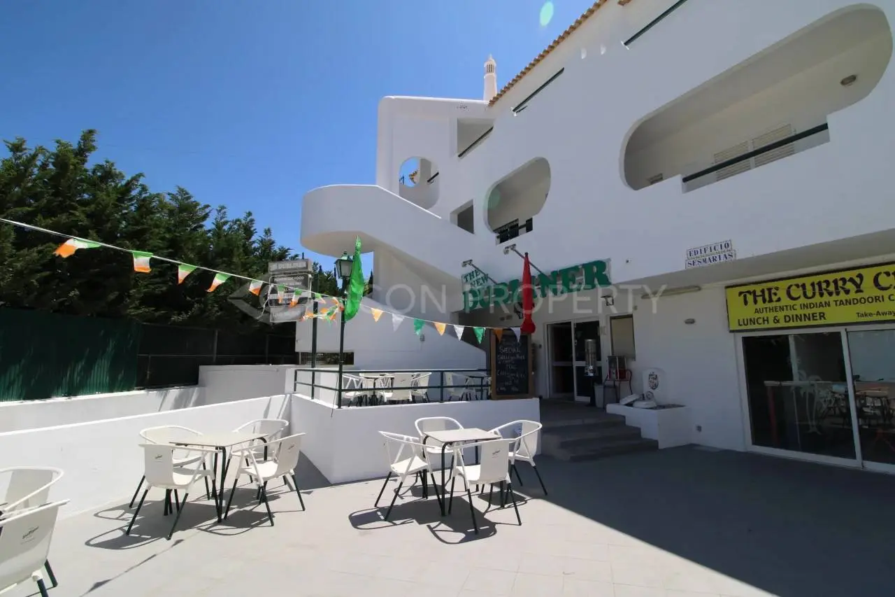 Oportunidade de Negócio - Bar/Restaurante Licenciado Perto das Praias em Galé, Albufeira