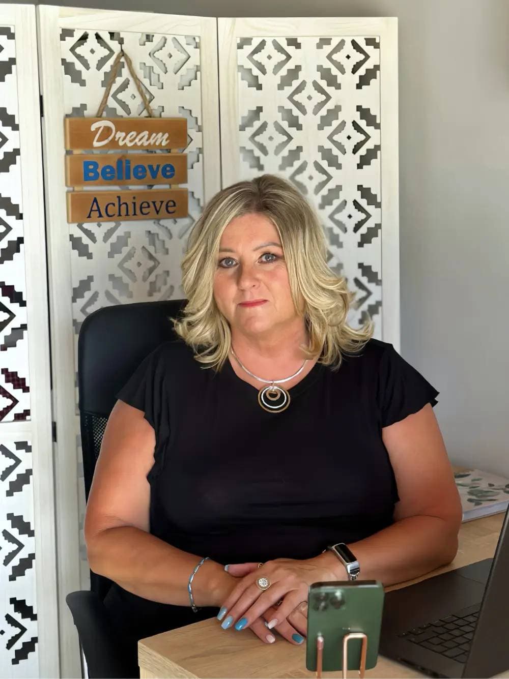 Debbie, Gründerin und leitende Maklerin bei ICON Property