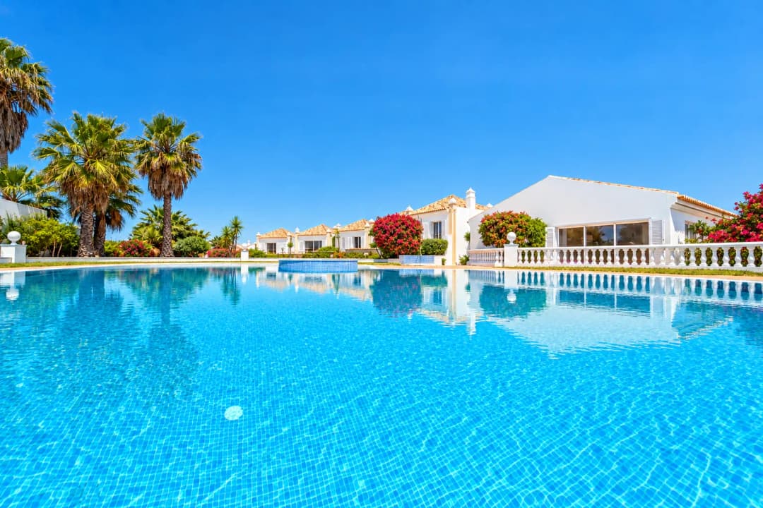 Coastal Investment 2 Bedroom Linked Villa in Closed Condo near Galé Beach